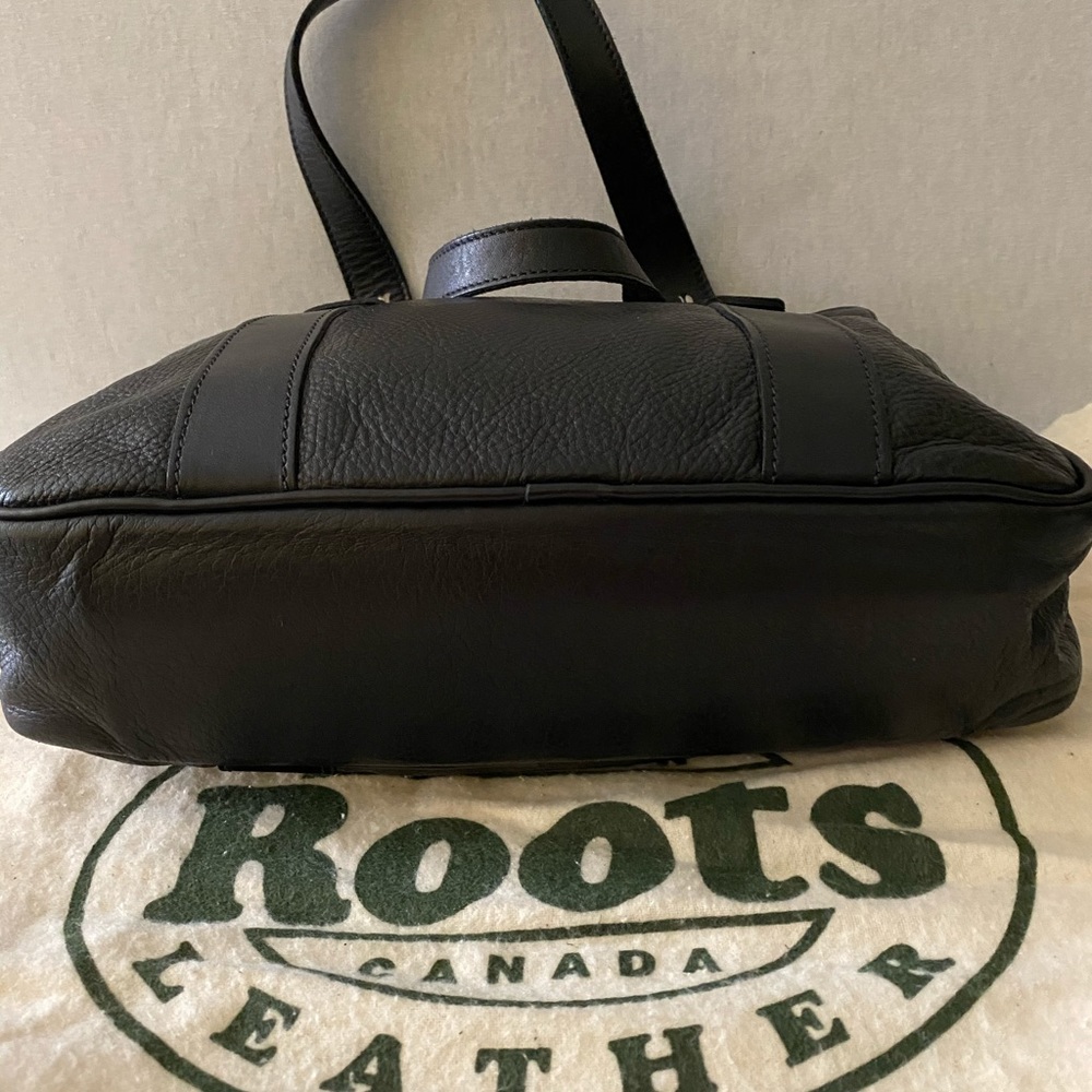 Roots Back Leather Purse - Picture 4 of 7